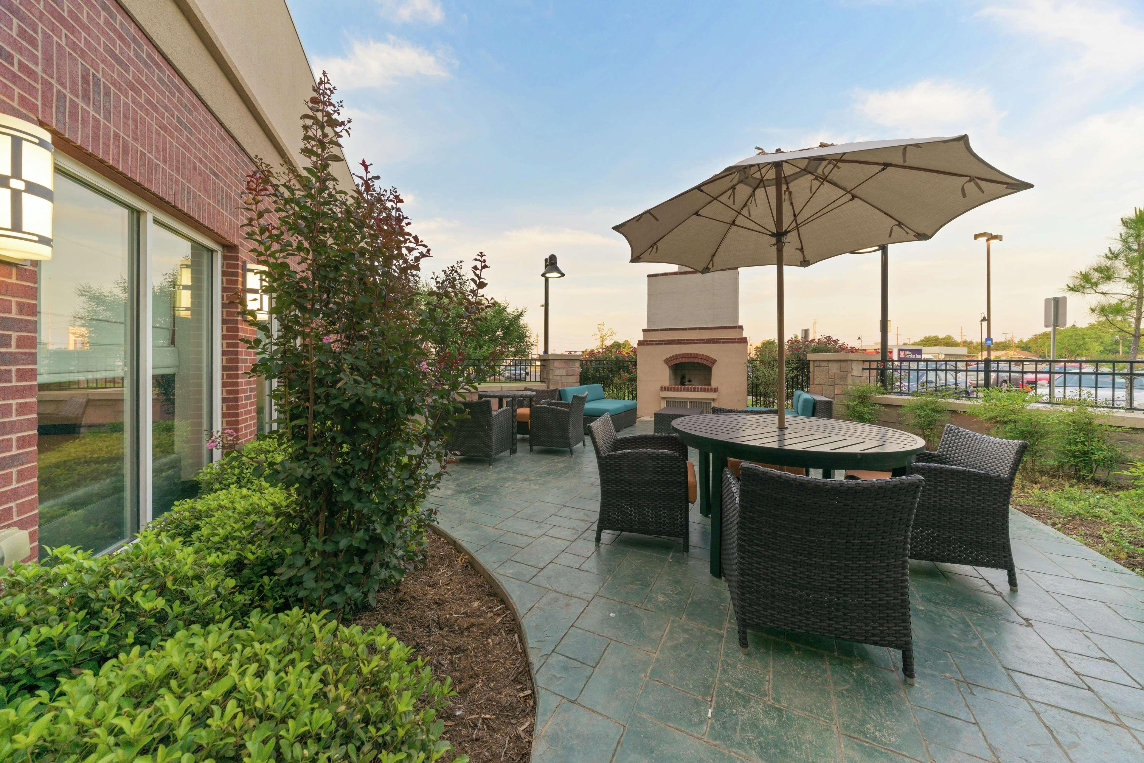 Hilton Garden Inn Lawton-Fort Sill Buitenkant foto